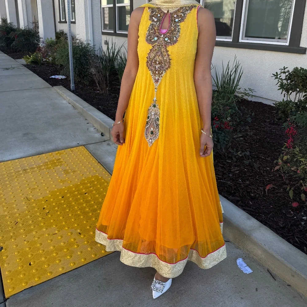 Designer Pam Mehta Anarkali yellow/Orange suit salwar  Pernia's pop up shop - Picture 5 of 7